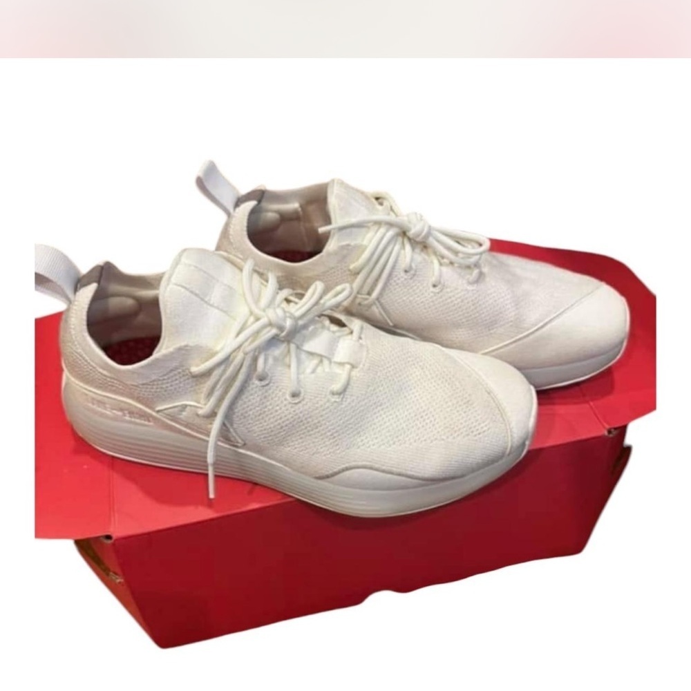 Lane Eight HIIT Trainer Men’s tennis shoe 9.5